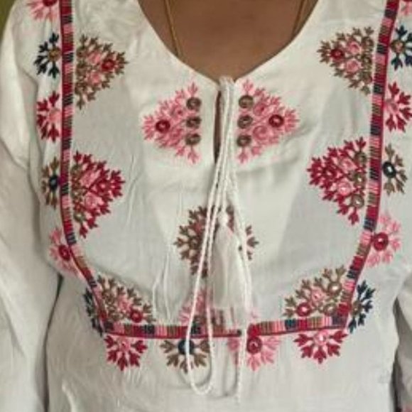 Floral Embroidery Tassel Tie Raglan Sleeve Blouse - Picture 7 of 7